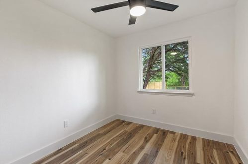 7609 Crystalbrook Dr, Austin TX 78724 exterior