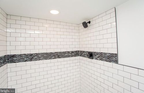 5809 Ditman St, Philadelphia PA 19135-4043 exterior