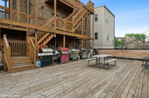 2015 Sheffield Ave, Chicago IL  60614-4207 exterior