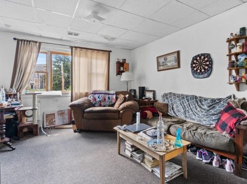 88 Prospect St, Woonsocket RI 02895-1910 exterior