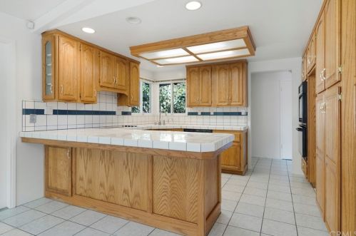 2856 Maude St, Riverside CA 92506-4418 exterior