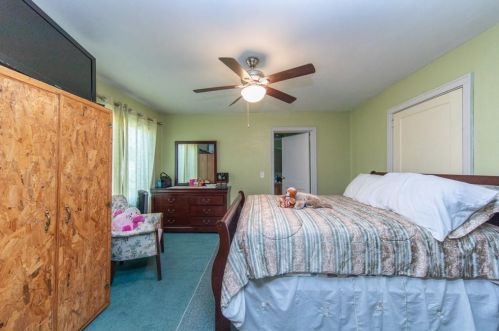 908 Atlanta Hwy, Gainesville GA 30501-6304 exterior