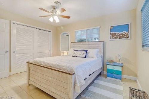 709 93 Ave, Naples FL 34108-2440 exterior