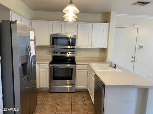 1409 Park Ave, Chandler AZ  85225-1536 exterior