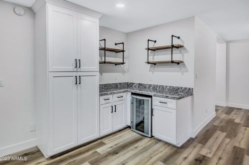 4175 Evans Dr, Phoenix AZ 85032-5574 exterior