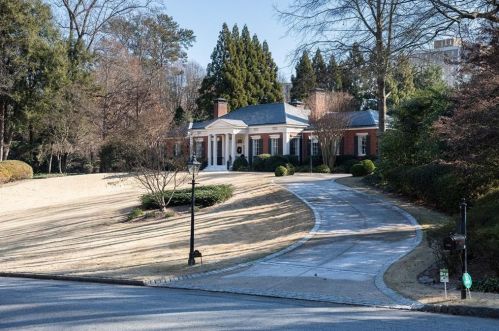 2959 Andrews Dr, Atlanta GA  30305-2905 exterior