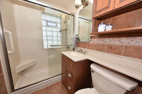 1410 Van Beck Ave, Milwaukee WI 53207-4531 exterior