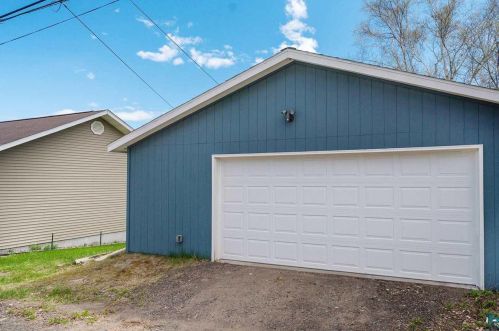 5111 Dodge St, Duluth MN 55804-2436 exterior