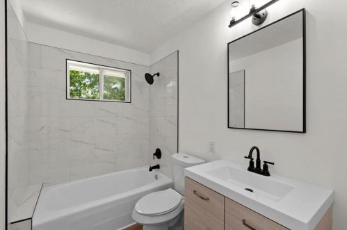 5496 Davis Dr, Austell GA 30106-7915 exterior