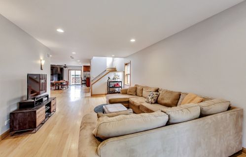 6221 Kildare Ave, Chicago IL 60803-2109 exterior