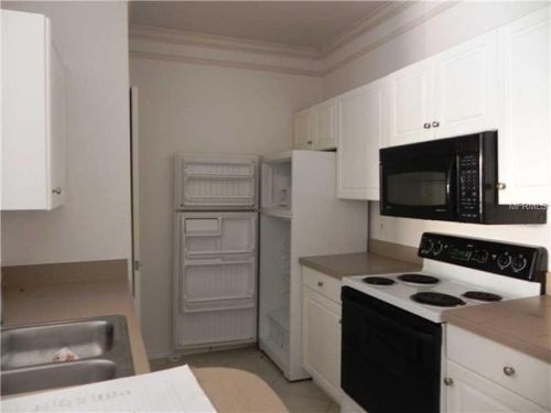 4309 Bayside Village Dr, Tampa FL  33615-5550 exterior