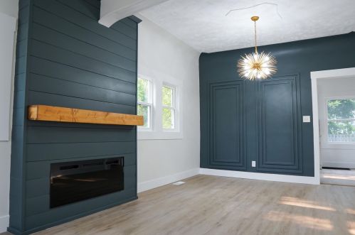 1152 Laketon Ave, Meskegon MI  49441-2802 exterior