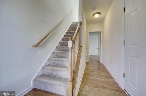 20 Mustang Dr, Hanover PA  17331-3495 exterior