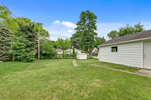 4014 Portage St, Milwaukee, WI 53209-1931