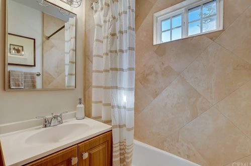 227 Waldo Ave, Fullerton CA  92833-2846 exterior