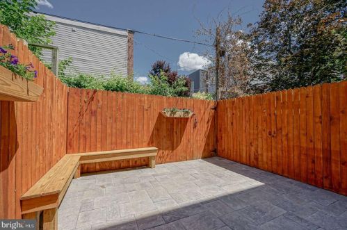 1919 Brown St, Philadelphia PA  19130-2026 exterior