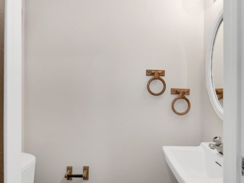 1101 Bonnie Brae Dr, Moon Twp PA 15108-3858 exterior