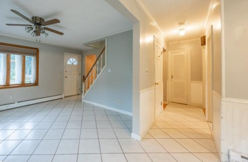 310 Main St, Meriden CT 06450-6047 exterior