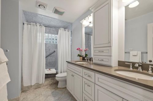 47 Nursery St, Norwalk CT 06850-1707 exterior