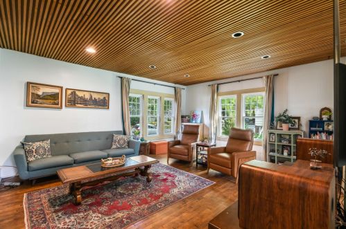 3379 Newhall St, Milwaukee WI 53211-3045 exterior