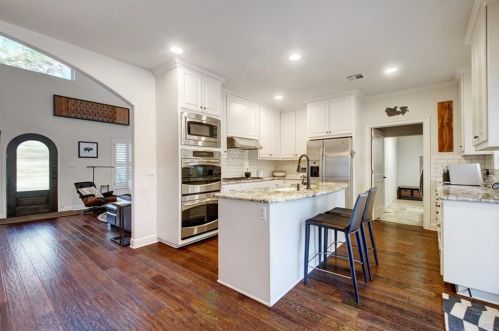 2307 Alta Vis Ave, Austin TX 78704-5229 exterior