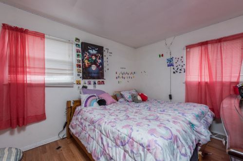 930 Pne St, Waukegan IL 60085-2724 exterior