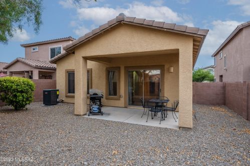 7675 Majestic Palm Ln, Tucson AZ 85756-6112 exterior