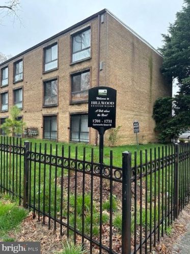 1713 Gainesville St, Washington, DC 20020-3267