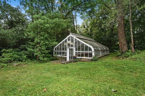 1 Spoede Ln, Saint Louis MO 63141-7763 exterior