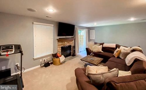 5817 Appleford Dr, Alexandria VA  22315-5625 exterior