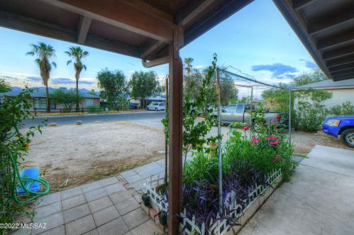 5656 Calle Aurora, Tucson AZ  85711-6617 exterior