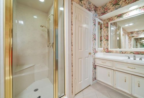 2706 Frst Gdn Dr, Humble TX 77345-1418 exterior