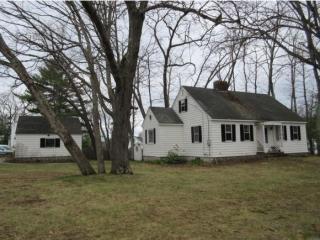 282 Ashland St, Manchester NH  03104-3411 exterior