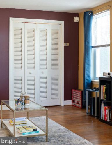 865 26 St, Philadelphia PA 19146-4402 exterior