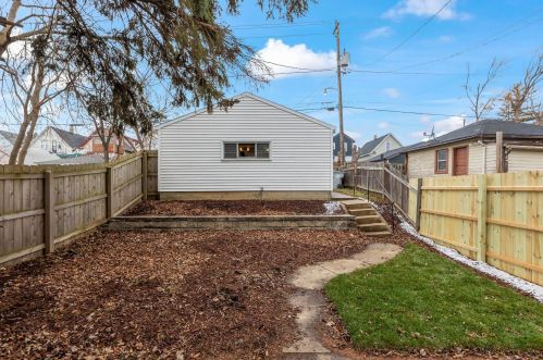 1527 30th St, Milwaukee WI  53208-2405 exterior