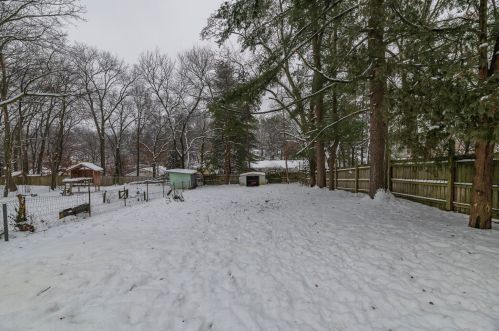 2335 Amherst Ave, Kalamazoo MI  49008-3937 exterior