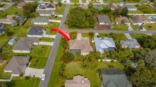 1590 Underwood Ave, Fort Pierce FL  34953-2586 exterior