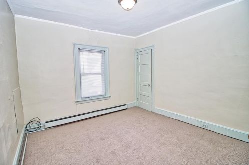 746 Main St, Torrington CT 06790-3915 exterior