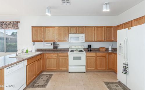 6953 Nantucket St, Chandler AZ 85249-4460 exterior