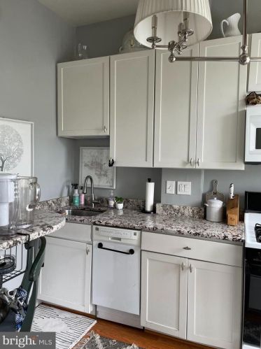 418 A St, Washington DC  20003-3816 exterior