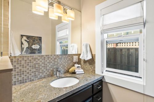 401 17 St, San Jose CA 95112-1547 exterior