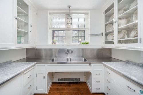 415 Hawthorne Rd, Duluth MN 55812-1936 exterior