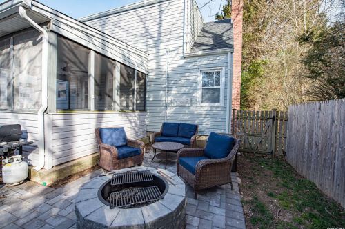 32 Adelaide St, Huntington Station NY 11746-3441 exterior