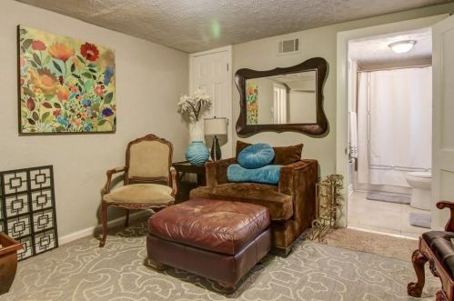 1837 Dorsey Ave, Atlanta GA 30344-6823 exterior