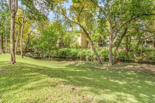 4777 Cedar Springs Rd, Dallas TX  75219-6144 exterior