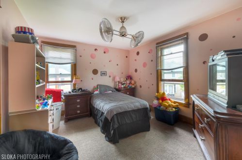 631 Queen Anne St, Bull Valley IL 60098-2405 exterior