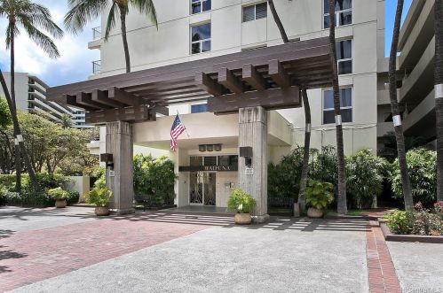 469 Ena Rd, Honolulu HI 96815-1749 exterior