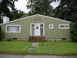 75 Bernard St, Newton, MA 02461-1936