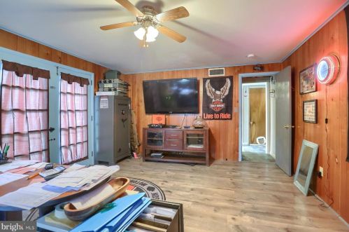 1918 Northbrook Dr, Lancaster PA 17601-4916 exterior