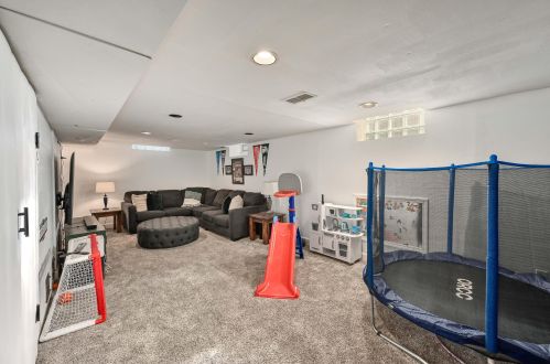 2110 91st St, Milwaukee WI  53226-2604 exterior